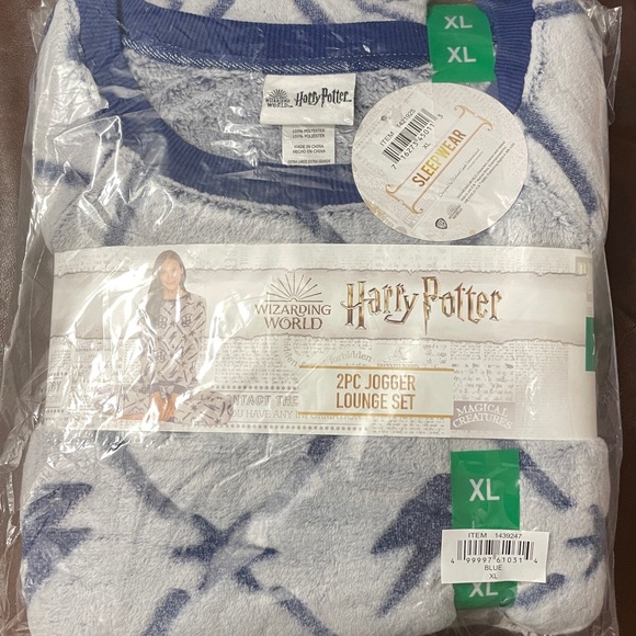 Harry Potter Women’s Fleece PJ Set Size XL - Picture 2 of 6